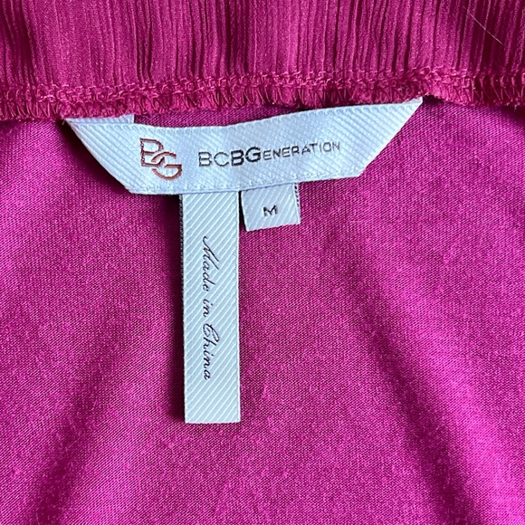 BCBGeneration Long Sleeve Shirt with Ruffle Detail Size Medium - Picture 4 of 6